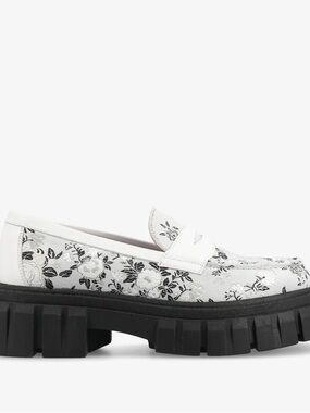 Taft White Floral Embroidered Lug Penny Loafer